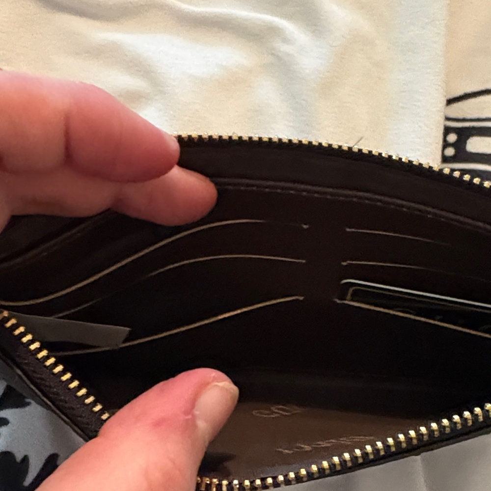 Gucci Black Monogram Clutch - Picture 4 of 7